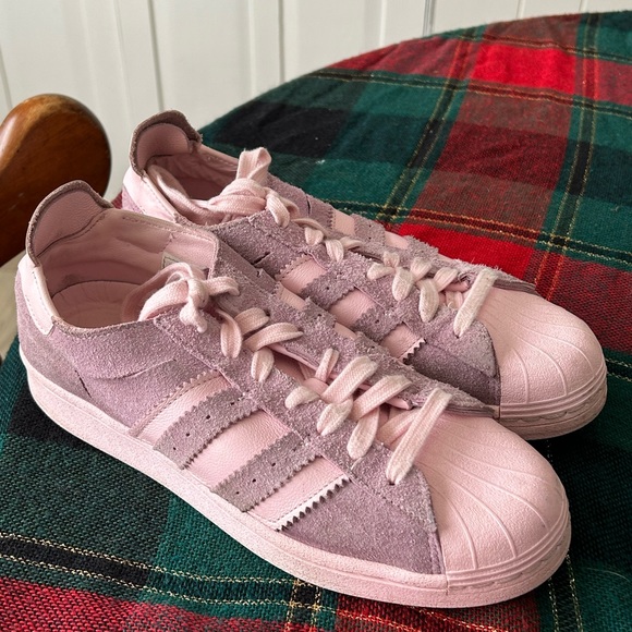 Pink Adidas - Picture 1 of 1